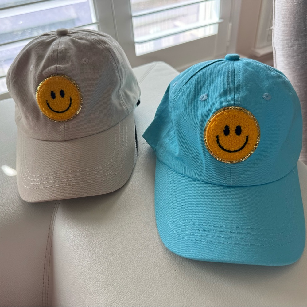 Set of 2 Smiley Face Baseball Caps in Teal and Beige